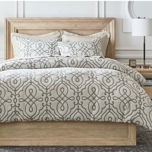 Pottery Barn Genevieve Scroll King duvet with 2 standard shams